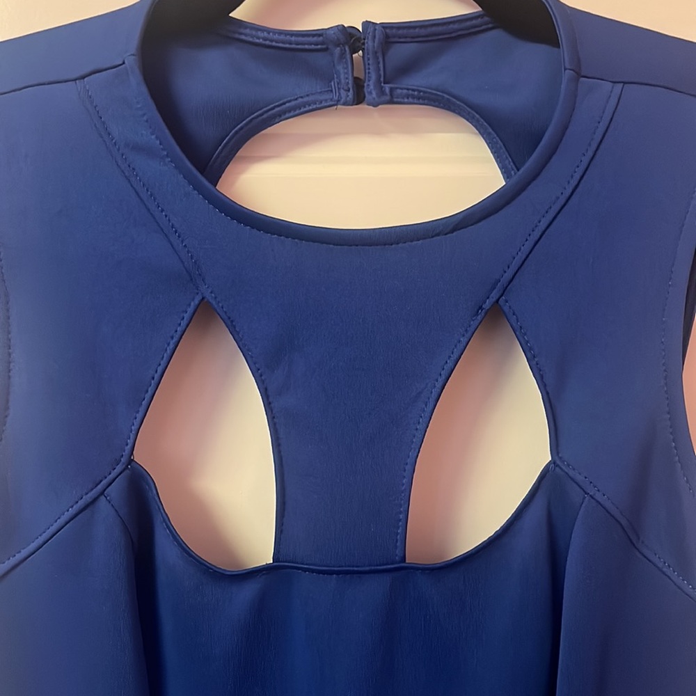 Guess Women's Cut-out Fit and Flare dress- size small - Picture 2 of 7